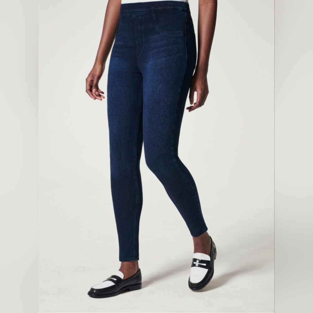 2/$20 SPANX Women's Navy Skinny Jeans